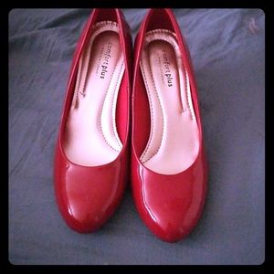 Red heel shoes